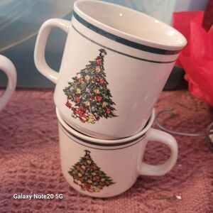 Christmas Tree Design Mugs - Set of 2 Vintage